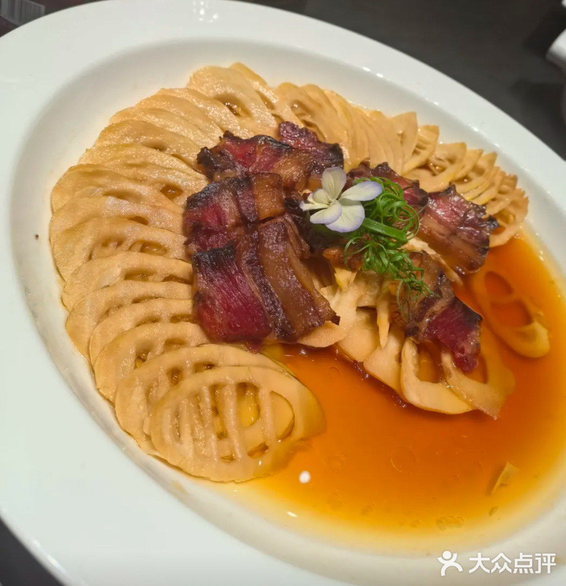 品鉴午间美味佳肴