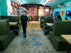 大堂-马路牙子地桌烤肉(工体店)