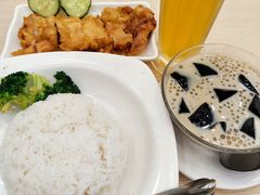 -佰搭果·广式茶餐厅(西华路店)
