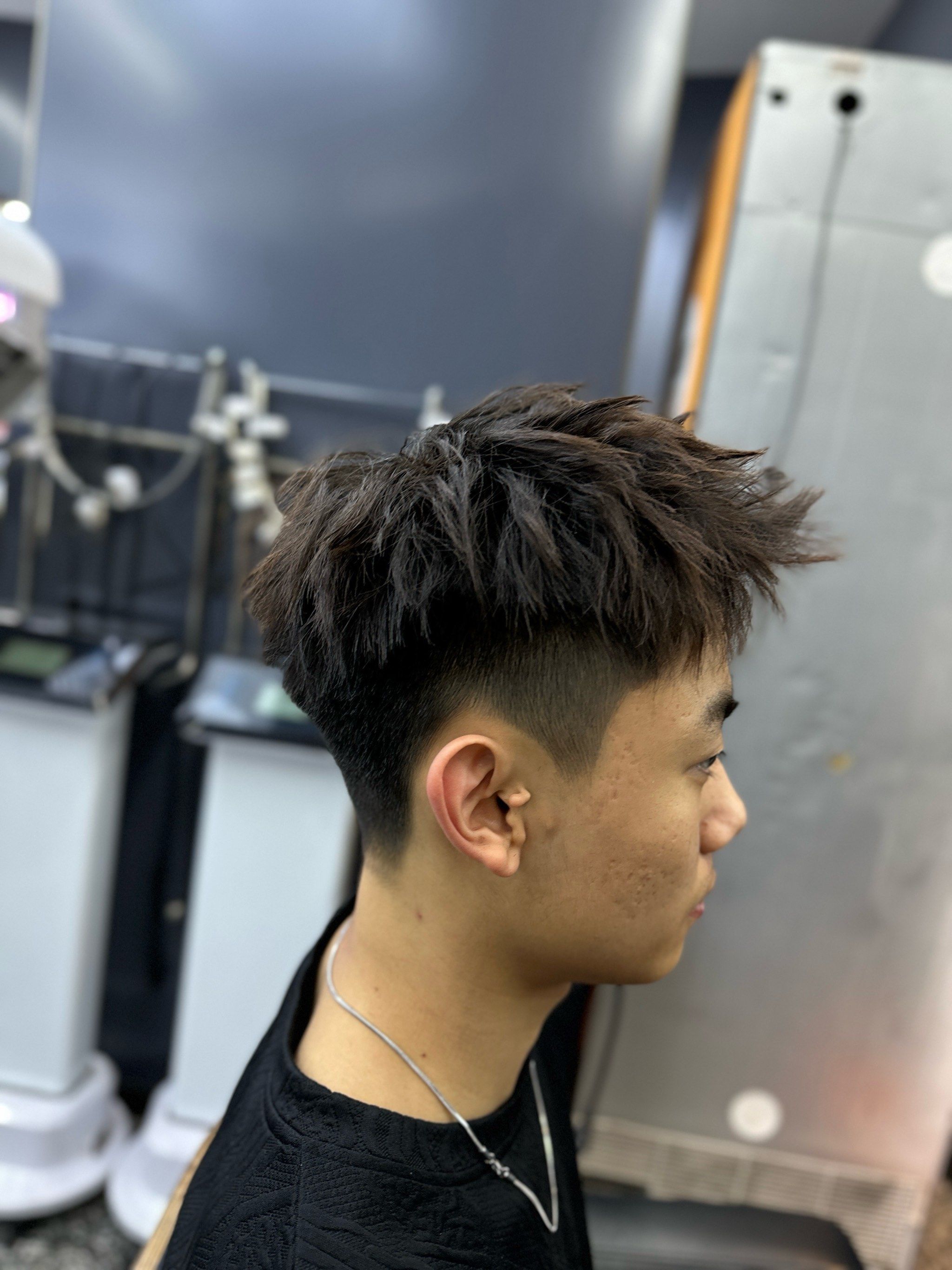 打造潮流男发型