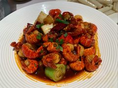 -肥肥虾庄·金牌油焖大虾(汉街SKP店)