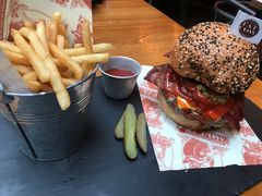 -FAT COW(虹梅路店)