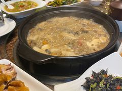 -菌海森林·非遗野生菌火锅(西山区滇池路摩根道店)