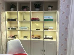 -咪咪比基尼脱毛专业店