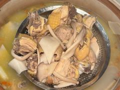 -土连锅·现熬养生汤锅(梁家巷店)