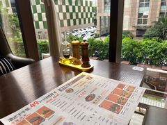 -卡普里披萨·牛扒·下午茶
