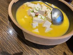 -泉畔人家·老济南经典鲁菜(大明湖店)