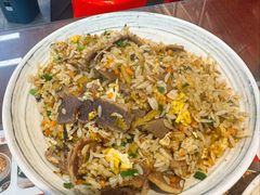 酸菜牛肉炒饭-扬二春炒饭(国庆路总店)