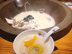 -咕嘟草帽鱼·牛奶一样的鲜鱼汤(天鹅湖万达广场店)