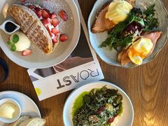 -ROAST coffee & eatery