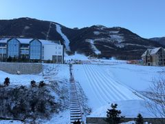 -鳌山滑雪度假区