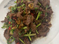 -湖南人家湘菜馆(镇江路店)