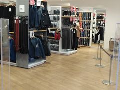 -优衣库(上海正大广场店)