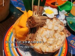 手提达叻椰子冰沙-泰妃殿(武汉首店)