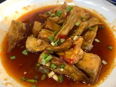 -大众跷脚牛肉馆·非遗传承单位(峨眉山店)