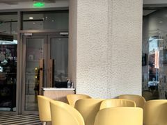 -星巴克臻选(莘庄仲盛店)