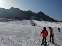 -荣盛康旅野三坡滑雪场