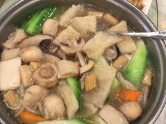-半岛海鲜酒家