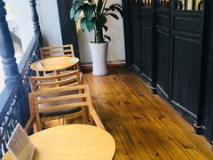 -猫的天空之城概念书店(杭州南宋御街店)