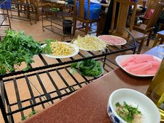 -东巴谷野生菌火锅餐厅