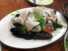 -胡子饮食店