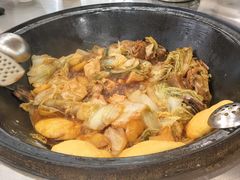 -粘豆包柴火铁锅炖