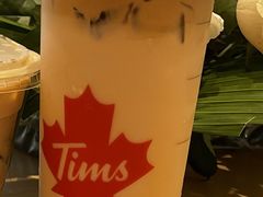 四百次浮云奶茶-Tims天好咖啡·贝果(雁展路万象天地店)