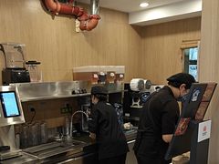 -霸王茶姬(南强街店)
