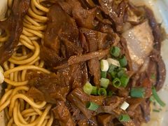 -佬钱湾仔(衣裳街店)