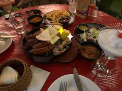 -Pistolera Mexican Cantina女枪手墨西哥餐厅(碧云路店)