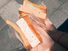 -詹爷爷乌节路街头冰淇淋