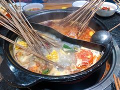 -两三事小郡肝串串香火锅(桂庙店)