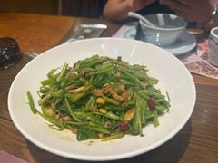 -黄泥岗·地道湖北菜(奥特莱斯店)