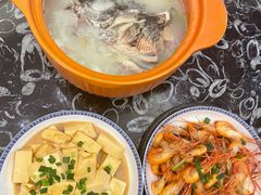 -爱的果实月嫂育婴师(世纪东方店)