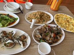 -红月湾海鲜饭店•沙滩海景(双月湾店)