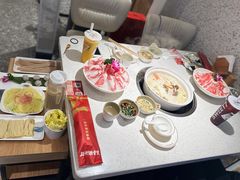 -三人行骨头王火锅(长寿店)