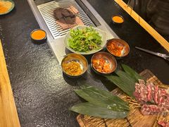 -臻牛烤肉