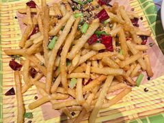 -肥肥虾庄·金牌油焖大虾(杨园滨江时代walk店)