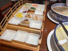 -香麒园·过桥米线·南湖雅宴