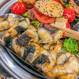 天津烤肉店内卷王‼️Diy小汉堡,芝士条爆好吃