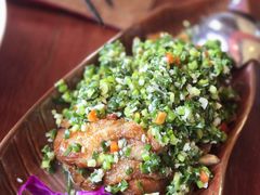 大理风味葱椒鸡-花马天堂云南餐厅 Lost Heaven(外滩店)