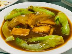 鲍鱼菇鱼唇扒菜胆-御彩酒家(东风东路店)