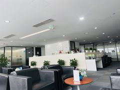 -上海宝信宝马4S店