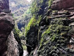 -龙水峡地缝景区