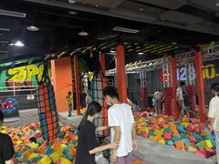 -嗨马乐动室内潮玩运动·团建·轰趴·桌游(南丰汇店)
