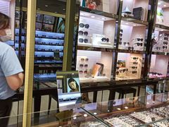 -博士眼镜(沙井京基百纳广场店)