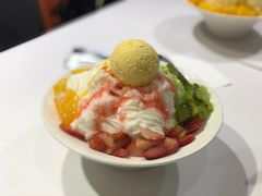 综合水果冰-西门町芒果冰