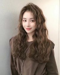 -丝语萱形象