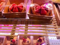 -巴黎贝甜(华堂新辰汇店)