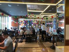 大堂-大中华希尔顿酒店-念自助餐·嗨啤·小龙虾